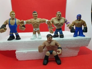 5 x MINI RUMBLERS WWE Mattel Actionfigur Kinderspielzeug Wrestling - Bild 1 von 3