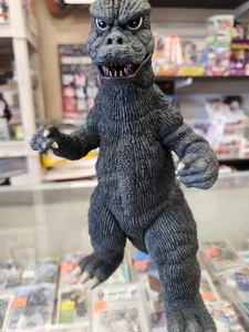 X-Plus GODZILLA 1973 Toho 25cm Series Yuji Sakai Statue Loose - Picture 1 of 4