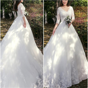 Plus size Wedding dress with 3/4 Sleeves White Ivory Lace V Neck Bridal Gowns