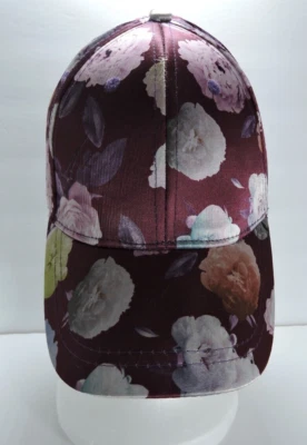 Gorra NYC Underground flor en acabado satinado borgoña, blanco, rosa talla única Foto 1 de 4