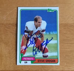 Tarjeta de fútbol americano Topps #25 1981 autógrafo firmado por Steve Grogan New England Patriots - Imagen 1 de 2