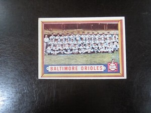 1957 Topps # 251 Baltimore Orioles Team Card (C) Brooks Robinson