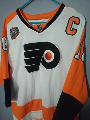 Mike Richards Philadelphia Flyers NHL Reebok Youth L / XL Jersey Winter Classic Cover