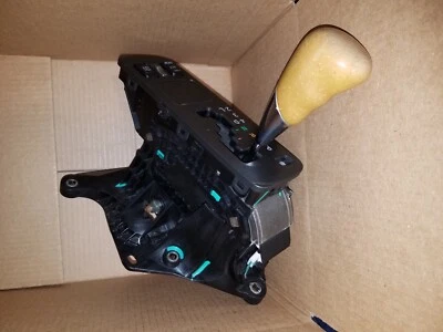 2002 2003 2004 2005 LEXUS SC430 AUTOMATIC TRANSMISSION FLOOR LEVER SHIFTER KNOB - Image 1 of 4