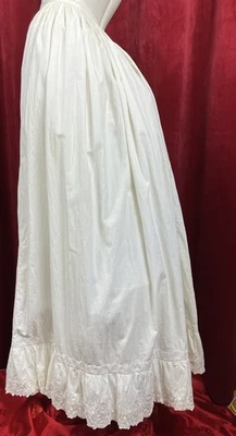 Enagua antigua victoriana de lujo de la época del bullicio algodón verano de los años 1880 Foto 1 de 4