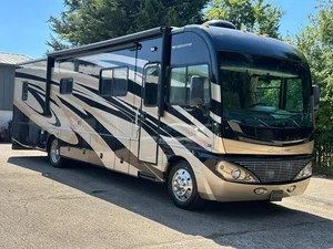 2011 American Motorhome RV Fleetwood Arrow Pace Class A Petrol Triple Slide Out - Picture 1 of 24