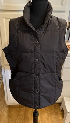 Lands' End Women's M (10-12) Black Quilted Vest, 2 Pockets, Buttons, Down Puffer - Image 1 of 4