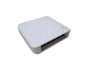 Ubiquiti UniFi USW-Flex IP55 Outdoor PoE+ 46W Switch Q) - Picture 1 of 6
