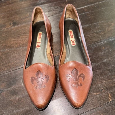 Mocasines planos de cuero vintage Fleur De Lis para mujer marrón zapatos Saints talla 9,5 Foto 1 de 3