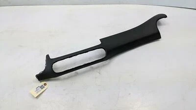 Накладка на приборную панель центральная правая отделка 2019 Hyundai Kona 84777-J9200 2018-2021 - Изображение 1 из 4