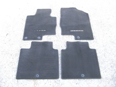 12 13 14 15 16 17 HYUNDAI AZERA ALFOMBRA NEGRA ALFOMBRAS FORROS FABRICANTE DE EQUIPOS ORIGINALES JUEGO USADO Foto 1 de 4