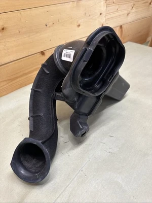 Chrysler 200 2.4 2015-2017 caja de filtro de aire tubo resonador manguera conducto usado Foto 1 de 4