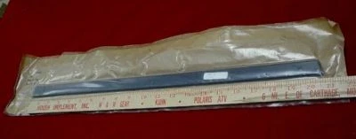 Nuevo de Lote Antiguo MoPar 1989-1991 Chrysler TC Maserati Tapa de Maletero Moldura Bisel LH pn 4463461 Foto 1 de 1