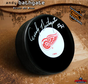 ANDY BATHGATE Signed Detroit Red Wings Puck