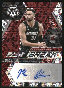 2022-23 Panini Mosaic Autographs Fast Break #26 Max Strus Auto
