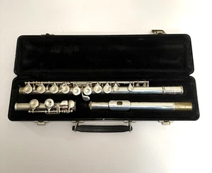 Vintage BUNDY II Flute by the Selmer Company w/ Hard Case Student - Picture 1 of 12