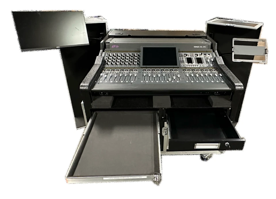 Avid VENUE | Superficie S6L-24C + Motor E6L-112 + Etapa 64 + Tarjeta HDX-192 + Tarjeta WSG Foto 1 de 3