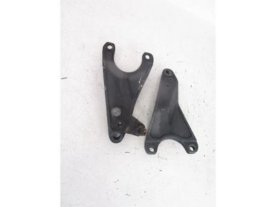 98 Suzuki GSXR 1100W Engine Mount Plates 41961-46E20 1995-1998 - Image 1 of 2