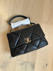 Authentic NWT Chanel 19 Bag Black Goatskin Crossbody Medium Shoulder AS1161 - Picture 1 of 11
