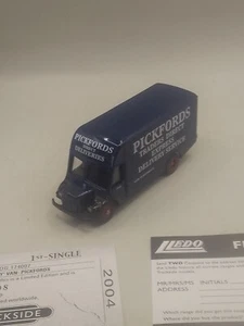 Lledo 00 gauge Trackside Pickfords Noddy Van - Picture 1 of 6