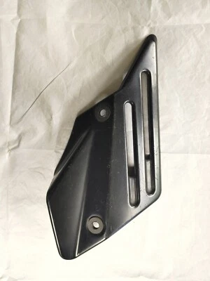 2007 2008 Suzuki GSXR1000 Right Muffler Exhaust Pipe Cover 14280-21H00 - Image 1 of 2