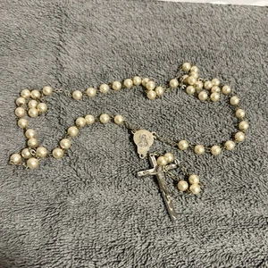 Vtg Catholic 18” Rosary Art Nouveau Faux Pearl Beads White Madonna & Child ITALY - Picture 1 of 6