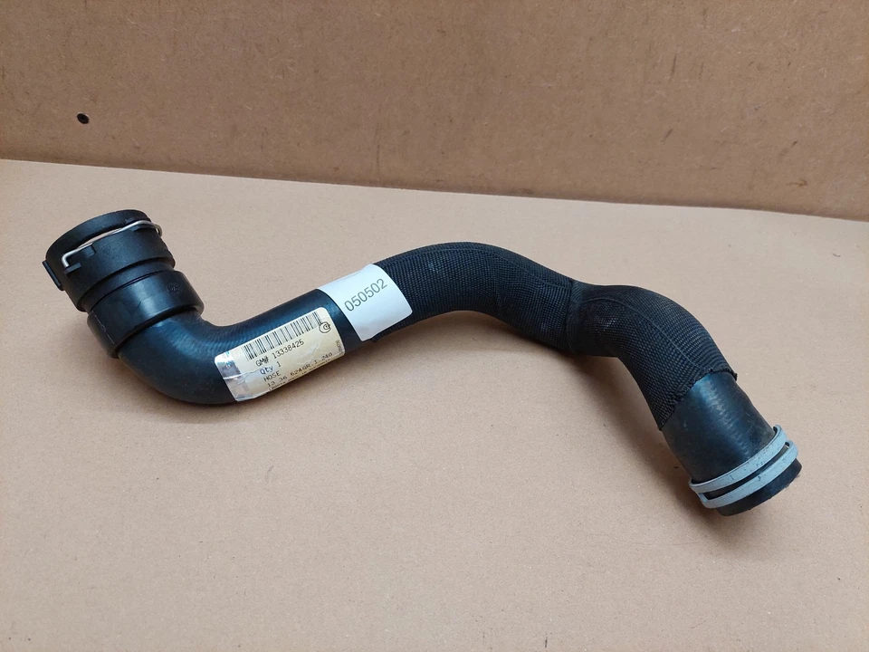 Vauxhall Astra J Mk6 Radiator  Hose 13338425 2.0 CDTi Zafira C 10-15 Genuine - Image 1 of 4
