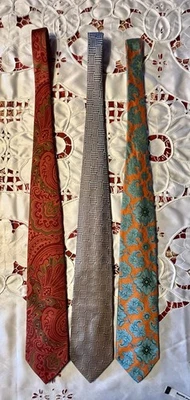 Lot of 3 Authentic ETRO (2) 100% Silk & (1) Silk/Linen Patterned Neckties - Image 1 of 4