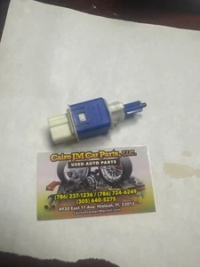 2016-2020 HONDA HR-V BRAKE PEDAL STOP LIGHT SWITCH BUTTON SENSOR OEM - Picture 1 of 3