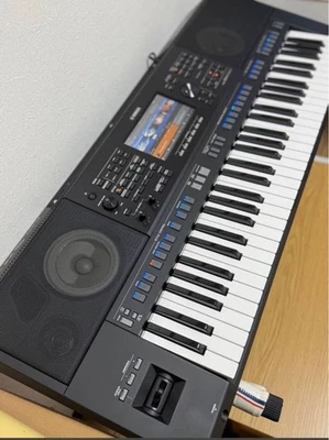 Yamaha psr sx 920 electronic organ 61 keys good condition - Image 1 of 4