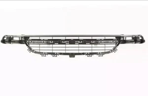 BMW 1 SERIES 2015 – 2019 FRONT BUMPER GRILLE CENTRE SECTION NOT M SPORT MODEL - Picture 1 of 1