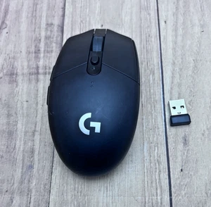 Mysz Logitech G305 Lightspeed czarna - Zdjęcie 1 z 3