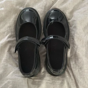 Dr. Doc Martens JUNIOR MACCY Black PATENT LEATHER MARY JANE SHOES Size 4/ W 6 - Picture 1 of 14