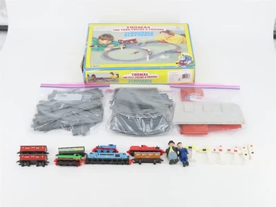 Ertl 1033 Thomas The Tank Engine & Friends Turntable Playtrack Set + More - Image 1 of 4