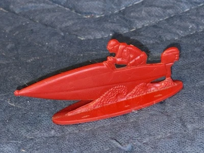 Vintage Red Hard Plastic Hydroplane Outboard Motor Speedboat Game Piece - Image 1 of 2