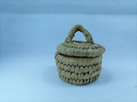 Natural Handwoven Straw Storage African small Basket Lidded Bowl Cover