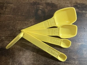 Tupperware Mello Yellow Color Measuring Spoons Set Of 4 with D Ring Vintage - Picture 1 of 5