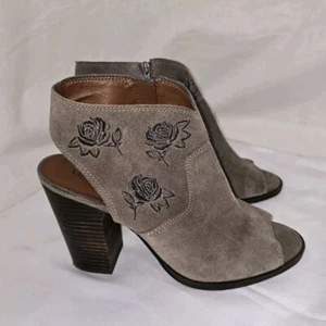 Lucky Brand Size 10 Listana Suede Embroidered Peep Toe Bootie Heels - Picture 1 of 8