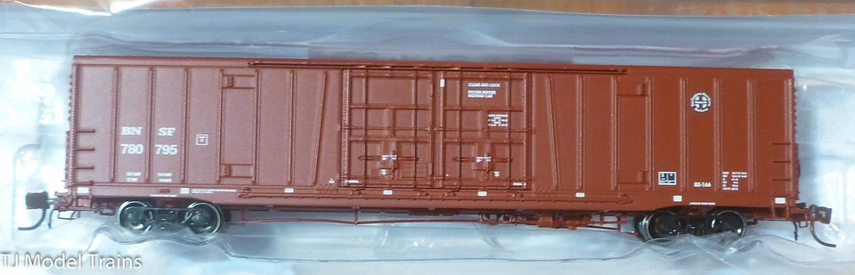 BLMA Models N #18060 (Rd #780795) Santa Fe / BNSF (Round Log)Bx-166 60' Beer Car - Image 1 of 1