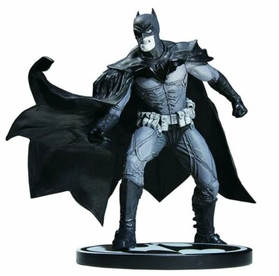 Dc Comics Direct Batman Black & White Statue by Lee Bermejo Second Edition Ver. - Immagine 1 di 2