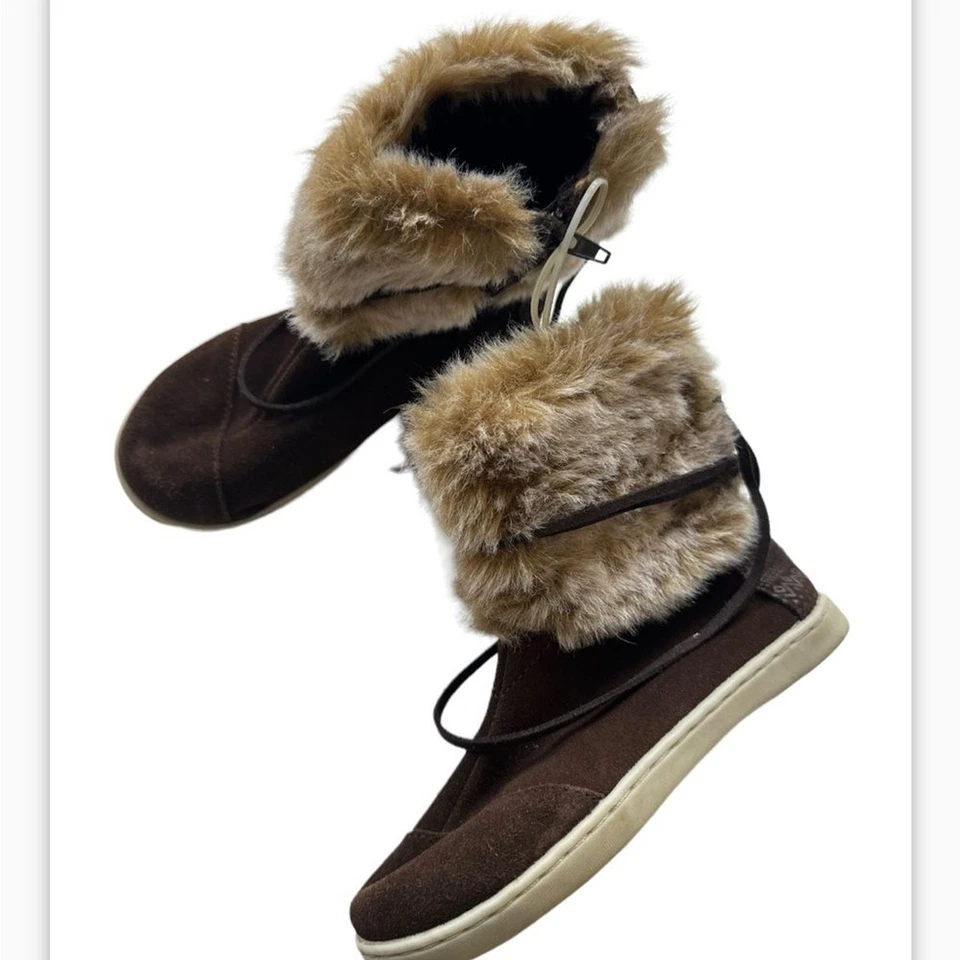 Tom’s Little Girls Botas de Invierno Talla 12 NUEVAS Foto 1 de 4