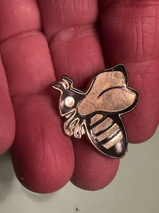 Vintage Bumblebee Lapel Pin Vest Hat Collectible - Picture 1 of 4
