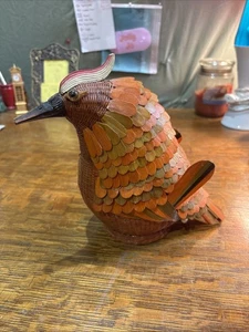 Vintage Shanghai Handicrafts Chinese Woven Wicker Bird Sculpture Basket 8” Tall - Foto 1 di 9