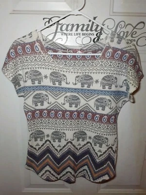 Blusa Camisa Gaze EE. UU. Para Mujer Talla Desconocida ElephantTribal Manga Corta Cuello Redondo Foto 1 de 4