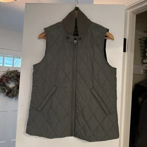 C.C. Filson Vest Womens Medium Green Zip Pockets Quilted Forestry Outdoors - Picture 1 of 7