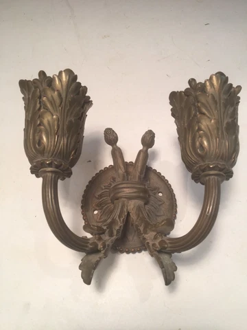 ANTIQUE FRENCH BRONZE WALL SCONCE Cover