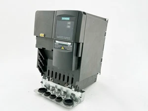 Siemens 6SE6440-2UE24-0CA1 AC Drive 440 5HP 6.1A 600V 2.2KW 63Hz - Missing Parts - Picture 1 of 6