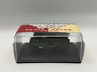 Hornby Skale Autos 1:76 R7100 Green Goddess AFS Lindsey County Fire Brigade - Image 1 of 4