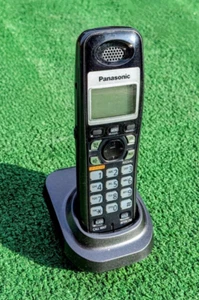 BROKEN Panasonic KX-TGA931T Handset Phone+Charging Base PNLC1001YAT SALVAGE Set - Picture 1 of 4