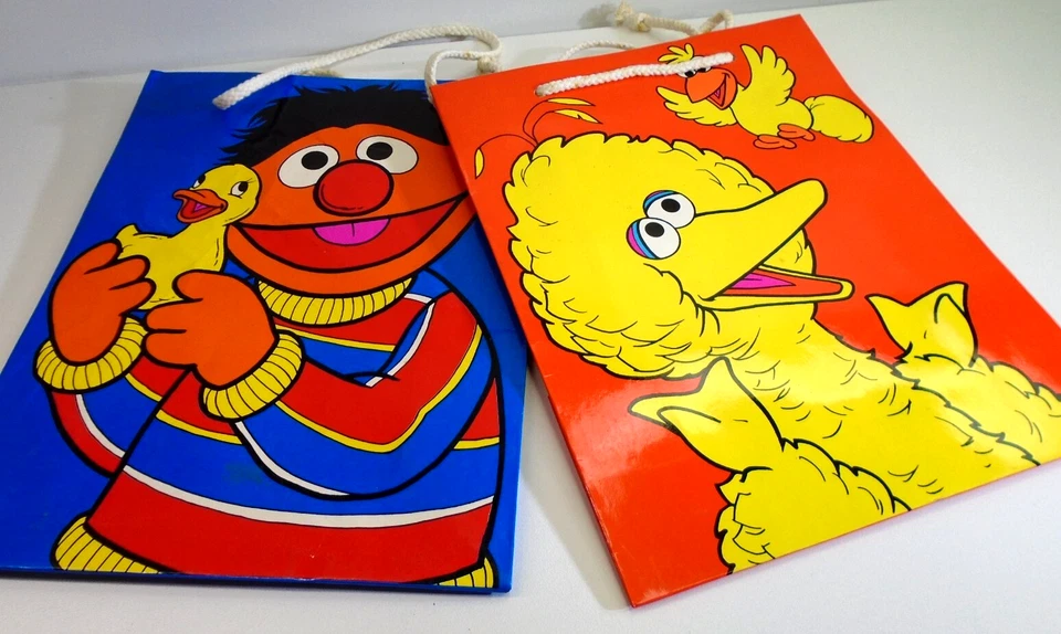 Lote de 2 bolsas de regalo de Sesame Street BIG BIRD & ERNIE 10x8" cumpleaños baby shower Foto 1 de 4